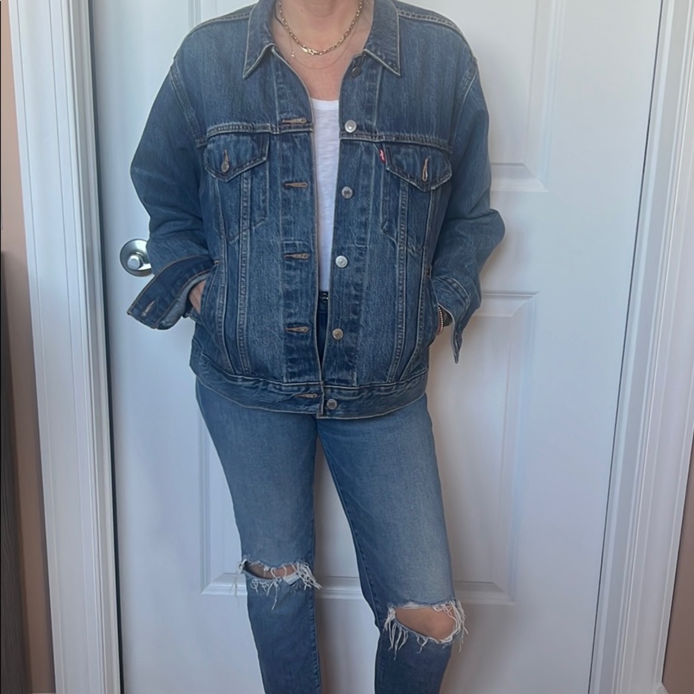 Levi's oversized jean jacket